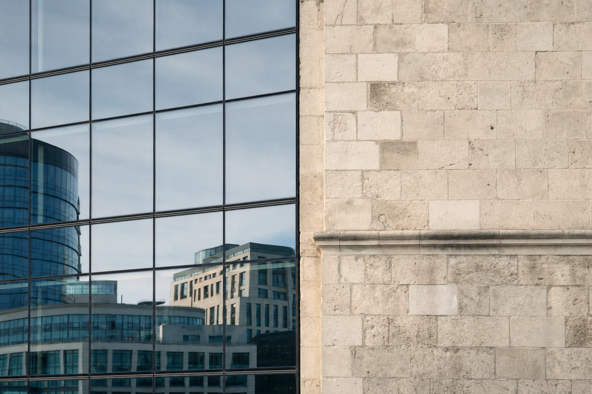 SCPI et krach boursier : une vraie diversification, pas une assurance
