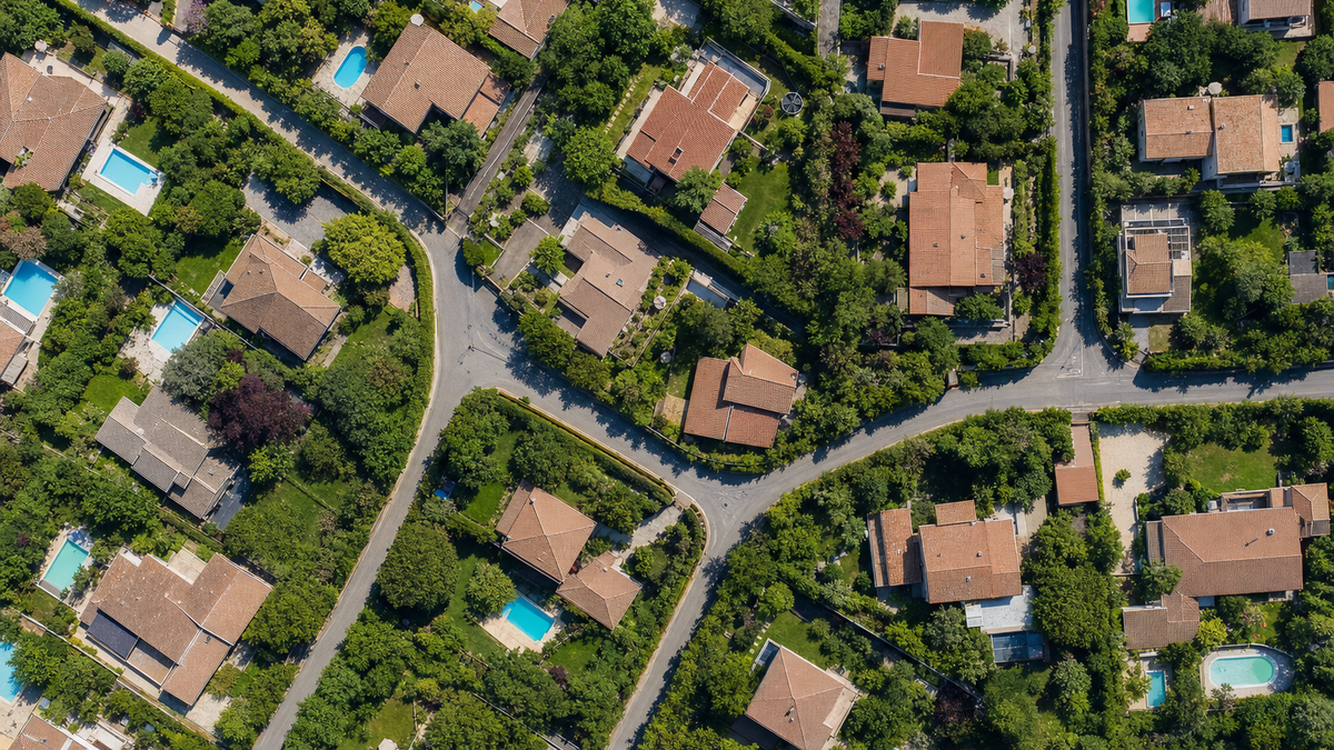 IFI et contrôle fiscal algorithmique : immobilier direct ou SCPI, où est le risque ?